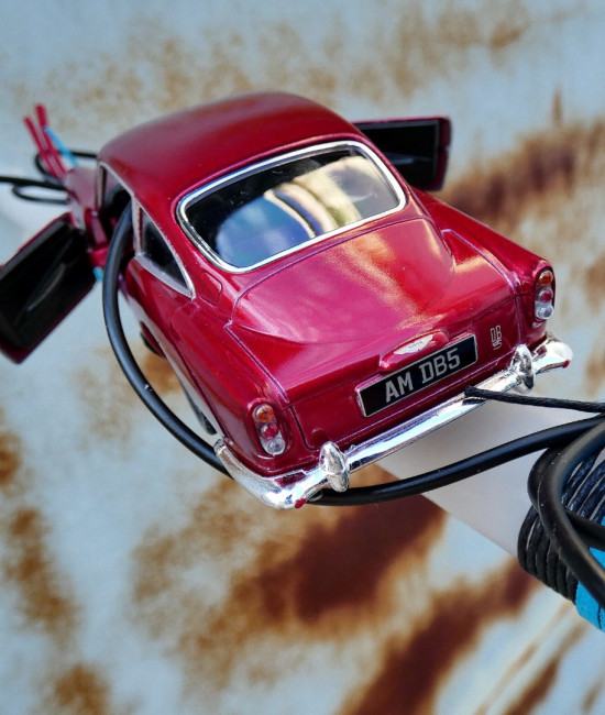 Easter candle with Aston Martin car