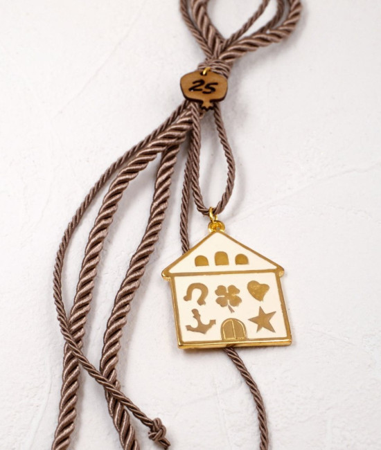 Γούρι 2026 με Σπίτι από Σμάλτο Γούρι 2026 με Σπίτι από Σμάλτο