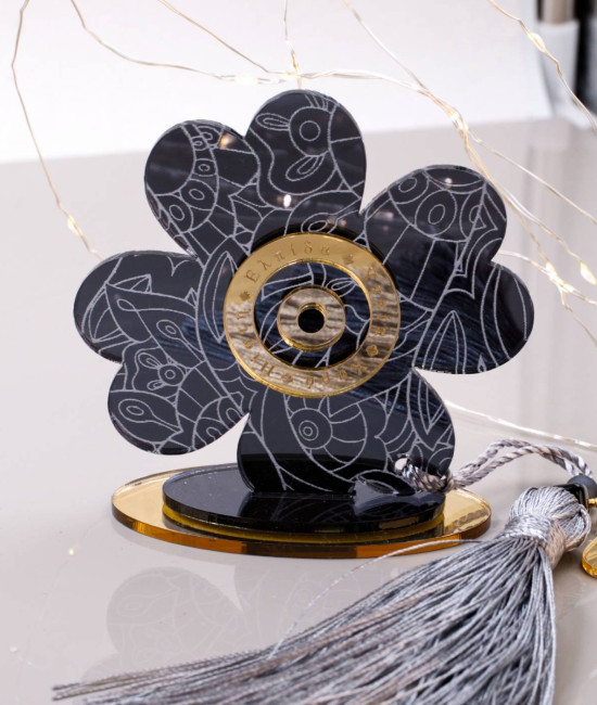 Tabletop 2026 Lucky Charm: Four Leaf Clover with Eye & Mandala