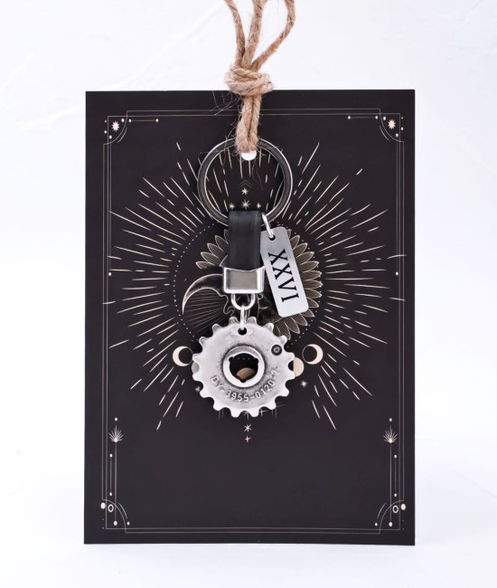 Men’s Lucky Keychain XXVI - Metal Gear Men’s Lucky Keychain XXVI - Metal Gear