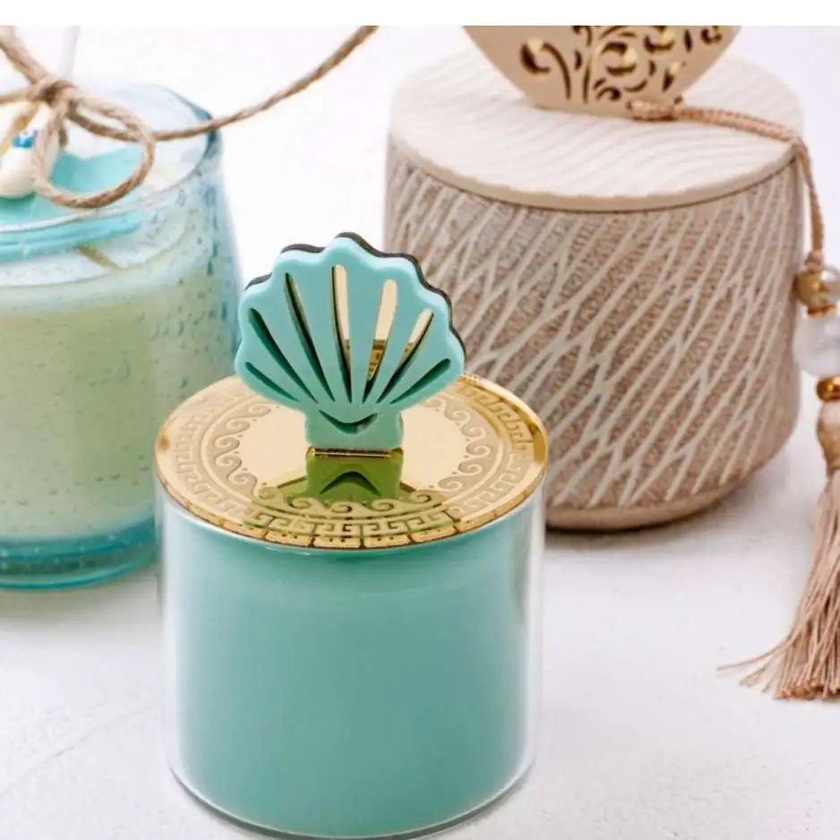 Μοντέρνα γούρια - Επιτραπέζια από πλέξιγκλας και κεριά