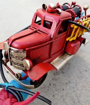 Λαμπάδα με αυτοκινητάκι μινιατούρα