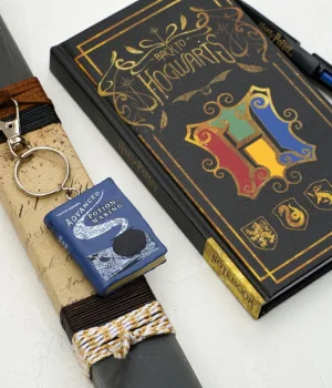 Λαμπάδα & Σημειωματάριο Harry Potter για Κορίτσια