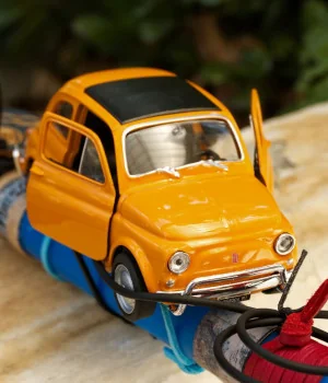Λαμπάδα με Aυτοκίνητο Fiat 500 για Αγόρια