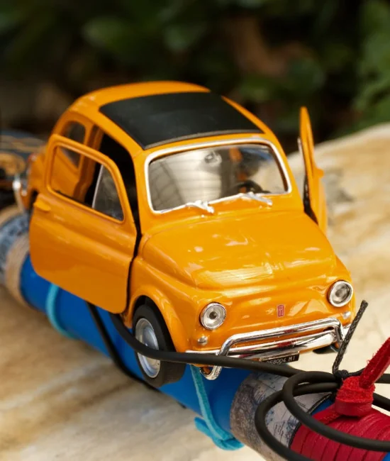 Λαμπάδα με Aυτοκίνητο Fiat 500 για Αγόρια