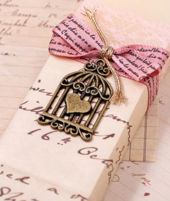 Metal cage Easter candle for Women